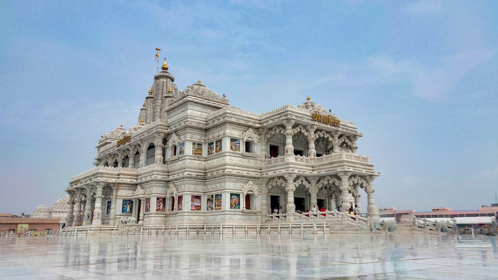 4 Days Golden Triangle Tour Package: Delhi, Agra & Mathura